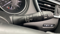 Nissan Qashqai 1.2 DiG-T N-Connecta 5dr Petrol Hatchback